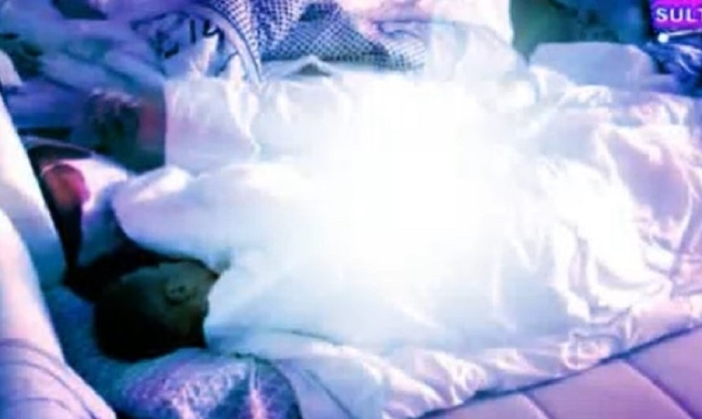 Žestok SE*S u sobi punoj zadrugara! Kamere snimile akciju i kako Rebeka oblači spavaćicu (18+)