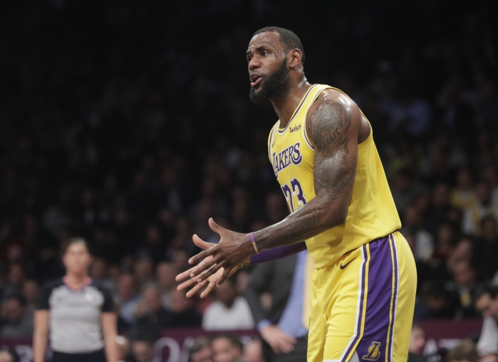 Pipen SPUSTIO Lebrona na zemlju, "kralj" će poludeti!