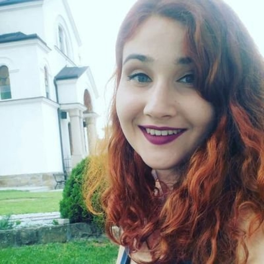 Prošle godine je pljuvala fašiste Boška Obradovića, a sad zajedno s njim ruši Srbiju! (FOTO)