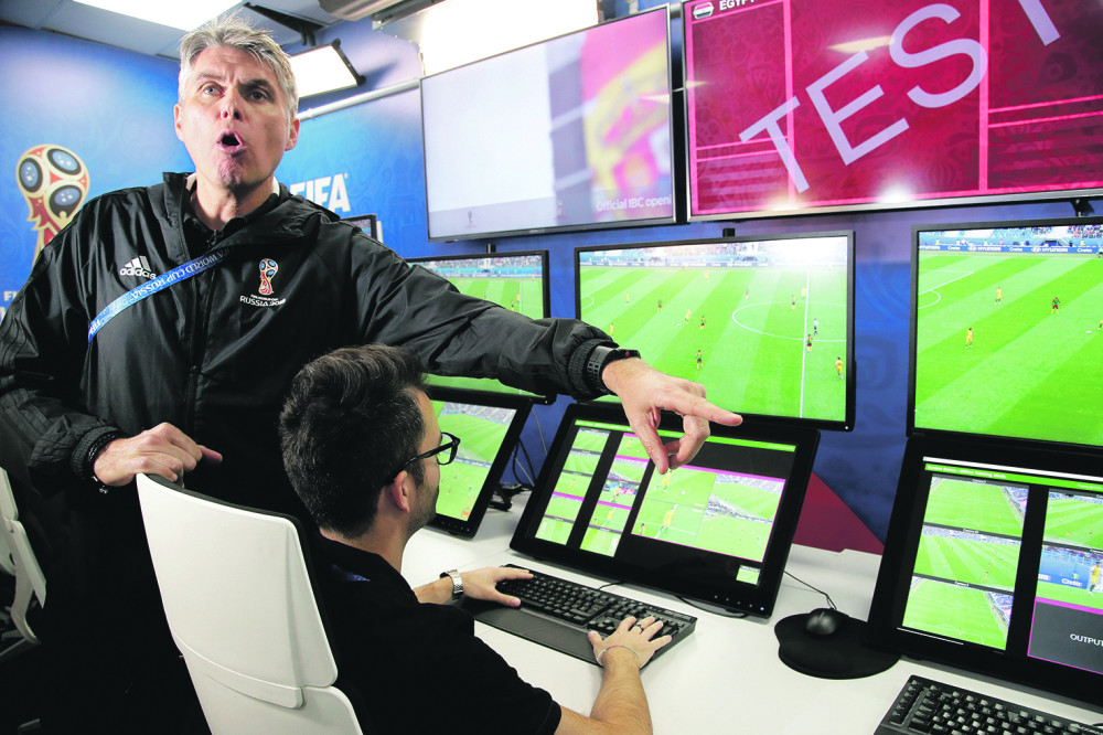 Prvo stadioni, pa onda VAR!