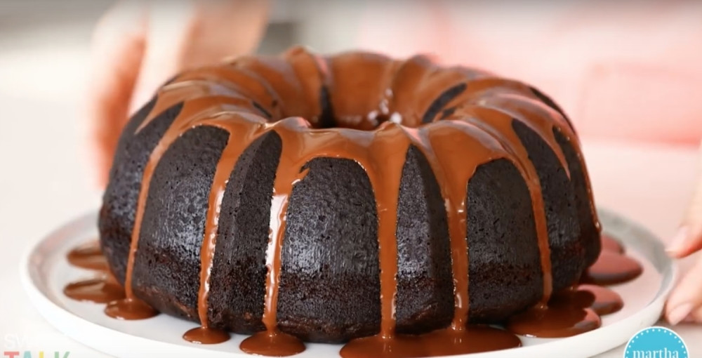 Čokoladni kolač koji će obožavati sve generacije! Za manje od 350 dinara jedite KRLJEVSKI! (RECEPT)