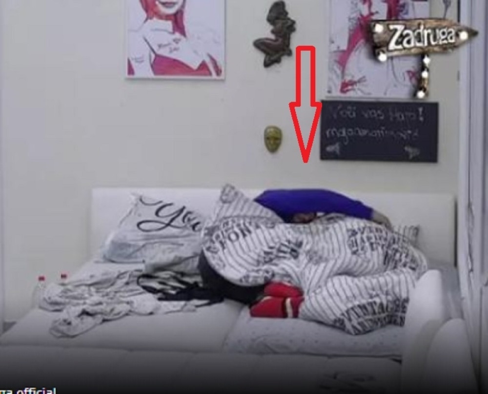 Akcija u krevetu! Nakon što se vratio u Zadrugu, NJIH DVOJE završili zajedno pod jorganom