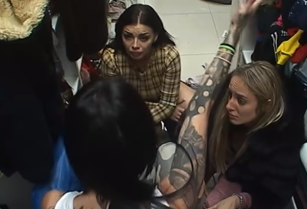 Jelena Krunić doživela potpuni slom u Zadruzi! Niko ne može da je smiri, a za sve je kriv ON! (VIDEO)