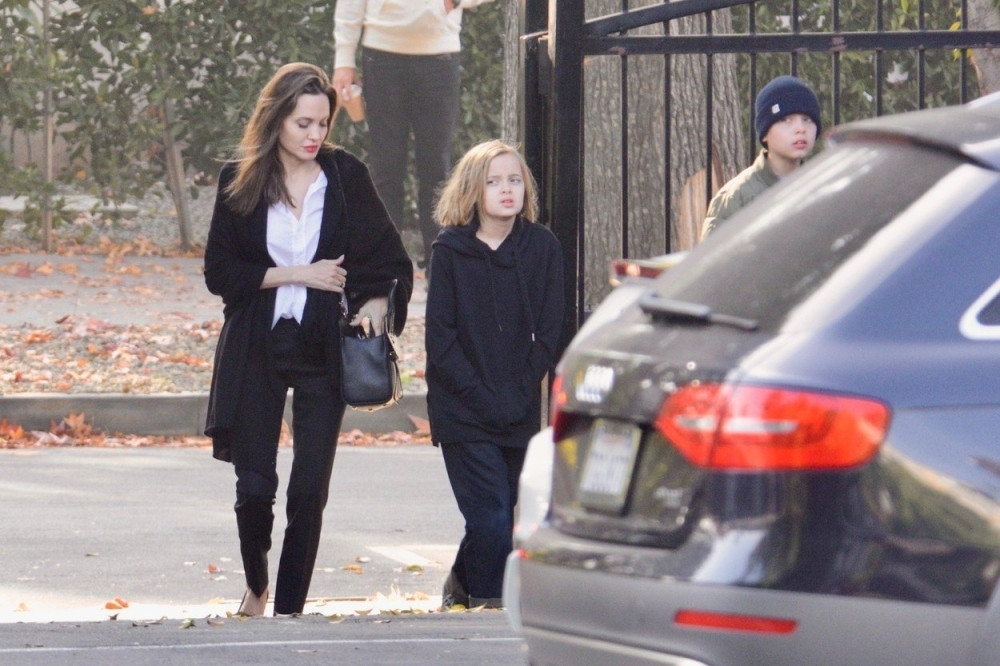 Anđelinu Džoli nakon razvoda niko ne prepoznaje! Glumica na pragu ANOREKSIJE!