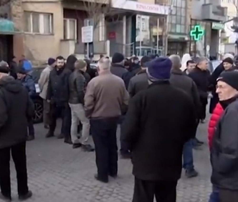 Više desetina aktivista SDA izašlo na ulice, razlog će vas razbesneti