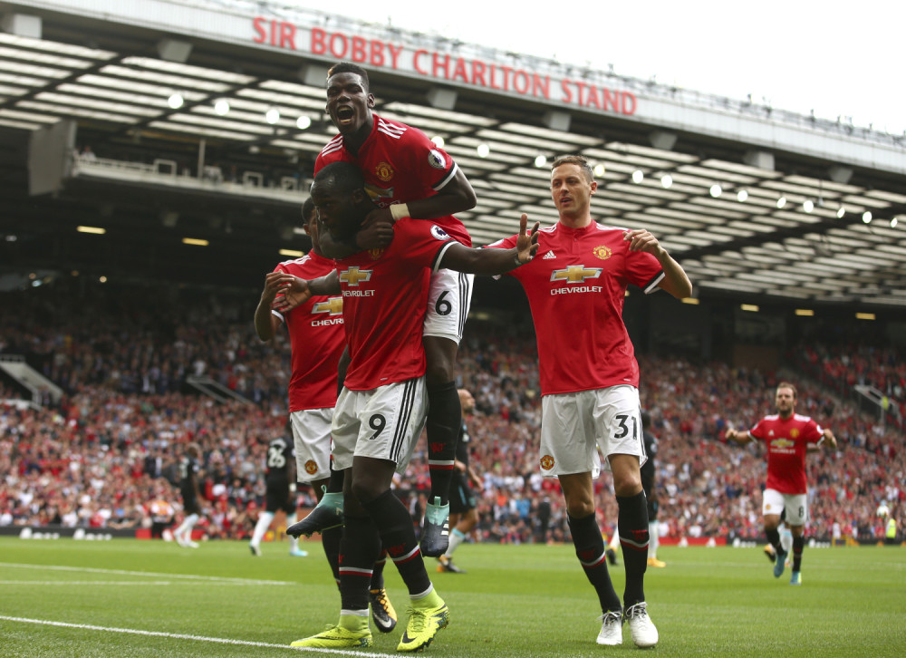 Matić dao NAJJAČI kompliment Pogbi, Francuz porastao od sreće