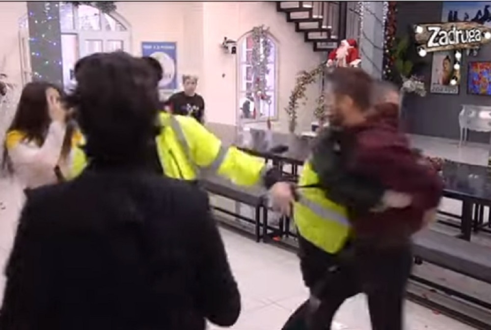 Tuča u Zadruzi! Marko nasrnuo na dve žene, one ga ISPROVOCIRALE!