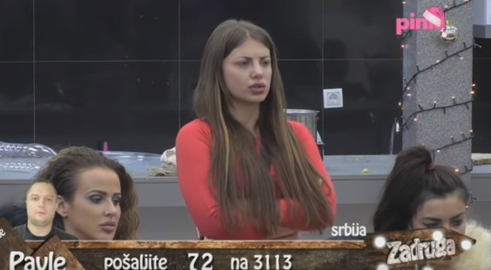 Dragana se javno prepustila ljubavniku Pavlu pred svima! Muž i porodica ovo sve gledaju! HIT SNIMAK