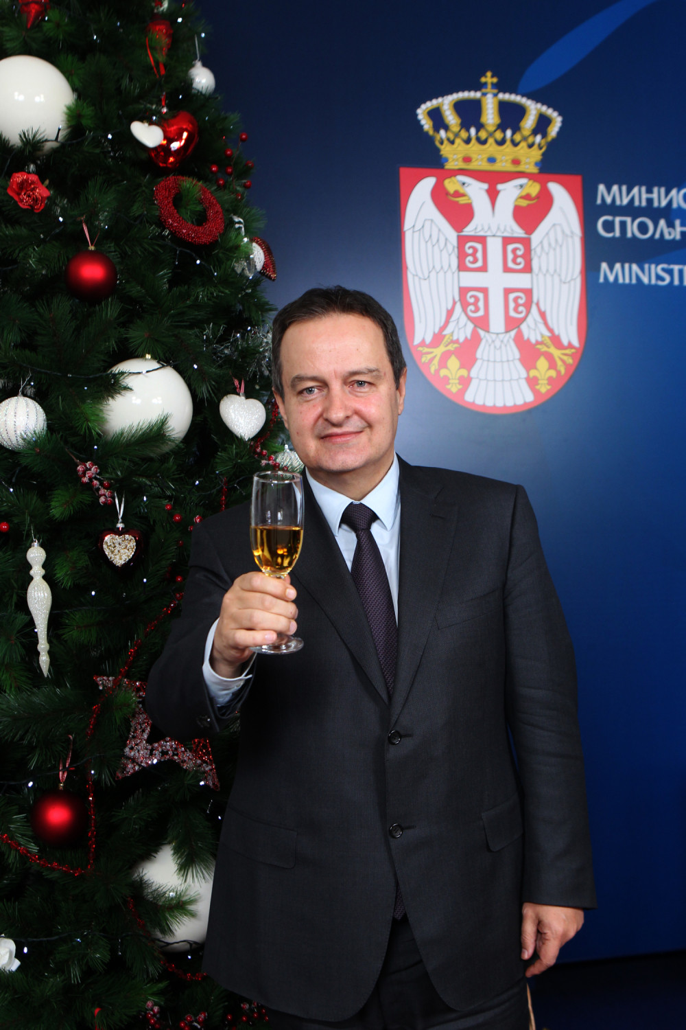 Pogledajte šta je napisao na novčanici od 100 američkih dolara (FOTO)