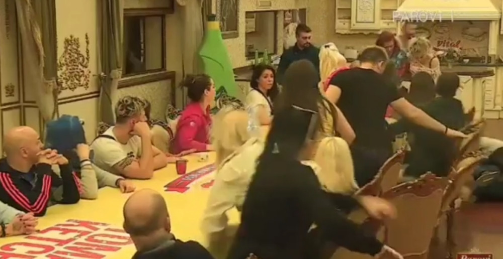 Parovi se zaprepastili kada su čuli šta jedan takmičar nije radio 4 meseca! (FOTO)