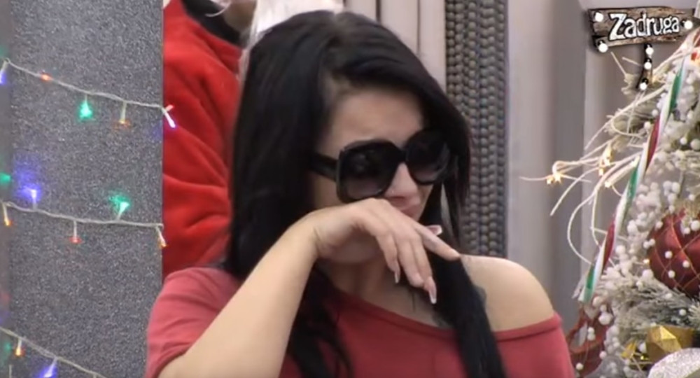 Zerina se SLOMILA kada je dobila ćerkino pismo! Plakaćete kada čujete šta joj je napisala