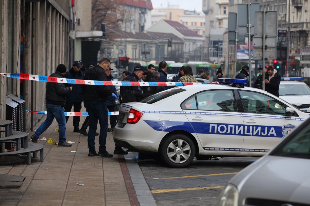 Žena napala majku nožem, povređena i njena baka koja je pokušala da spreči KRVOPROLIĆE!