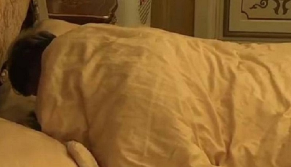 Najžešći S*KS u vili! Njih dvoje polomili krevet (FOTO)