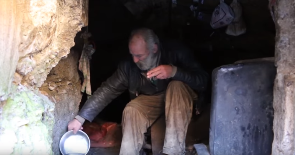 Žarko je već 9 godina zenički Robinzon Kruso, bio je kapetan na brodu, ali uskoro se vraća u civilizaciju (VIDEO)