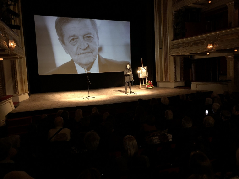 Porodica i kolege se opraštaju od Marka Nikolića!