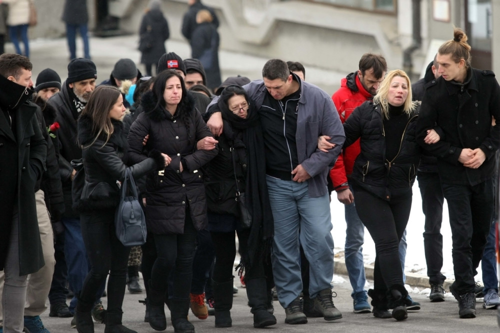 "Ne daj da je vode, Kristijane, ne daj, bato, jak si"! Tuga do neba!