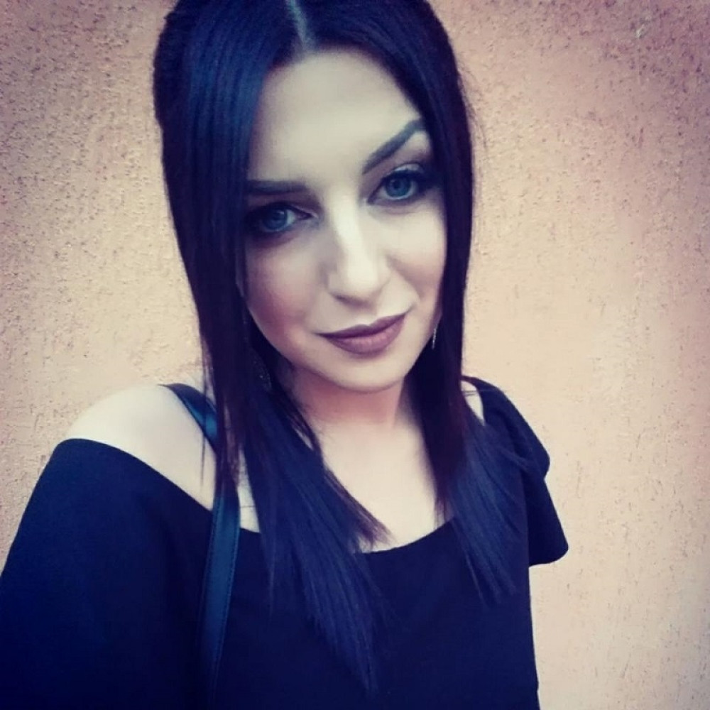 Moja Ivana je otišla u kupatilo, ali nije isključila bojler. Dok je bila u tuš-kabini, struja je probila kroz tuš...