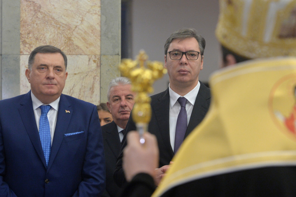 Evo šta im je poručio u posebnoj božićnoj čestitki!