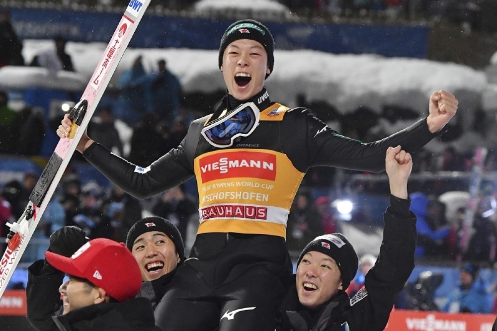 Kobajaši osvojio i četvrtu stanicu i pobedom na Novogodišnjoj turneji UŠAO U ISTORIJU! (FOTO)