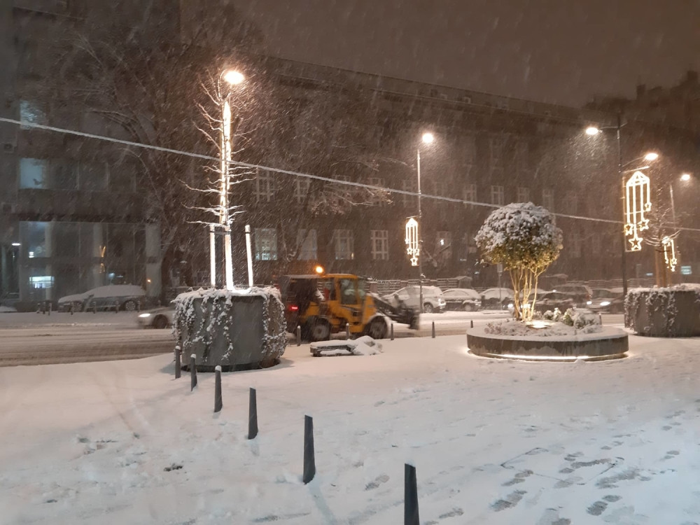 Sudar tramvaja i automobila u Džordža Vašingtona