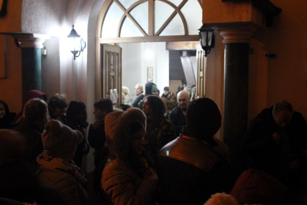 Milova policija zabranila veliki pravoslavni praznik, Crkva okuplja vernike na TAJNOJ LOKACIJI!