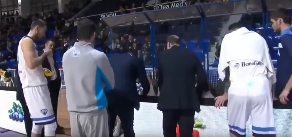 Mrtvi ste! KRVI ĆU VAM SE NAPITI! Trener Igokee najstrašnije izvređao košarkaše, gore mreže! (VIDEO)