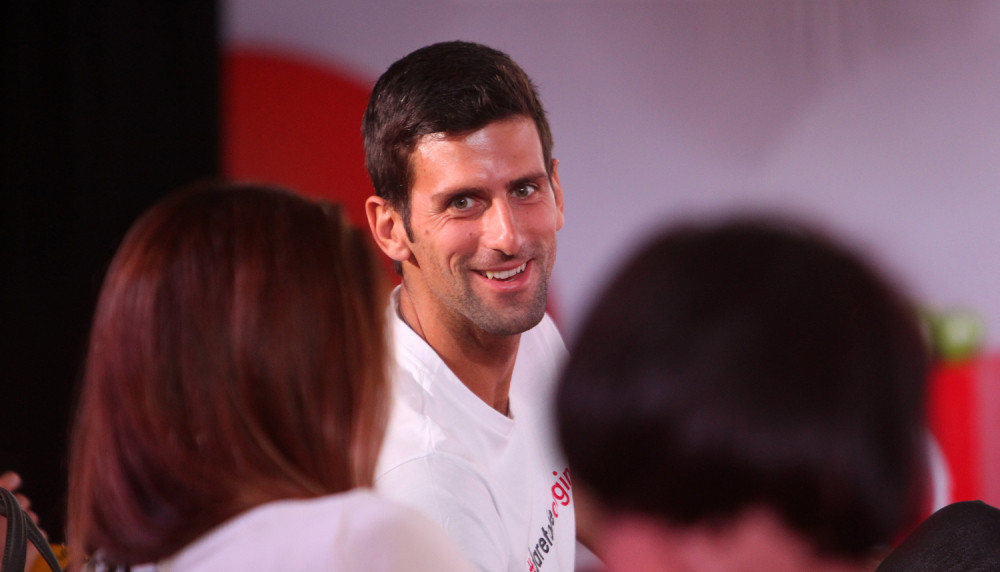 Neviđeno! Pogledajte ZAPANJUJUĆU SLIČNOST Novaka i čukundede! Ma, kao da su blizanci! (FOTO)