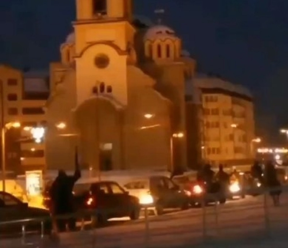 Kad oni slave Božić, čuje ceo Balkan: Braćo Srbi i sestre Srpkinje... (VIDEO)