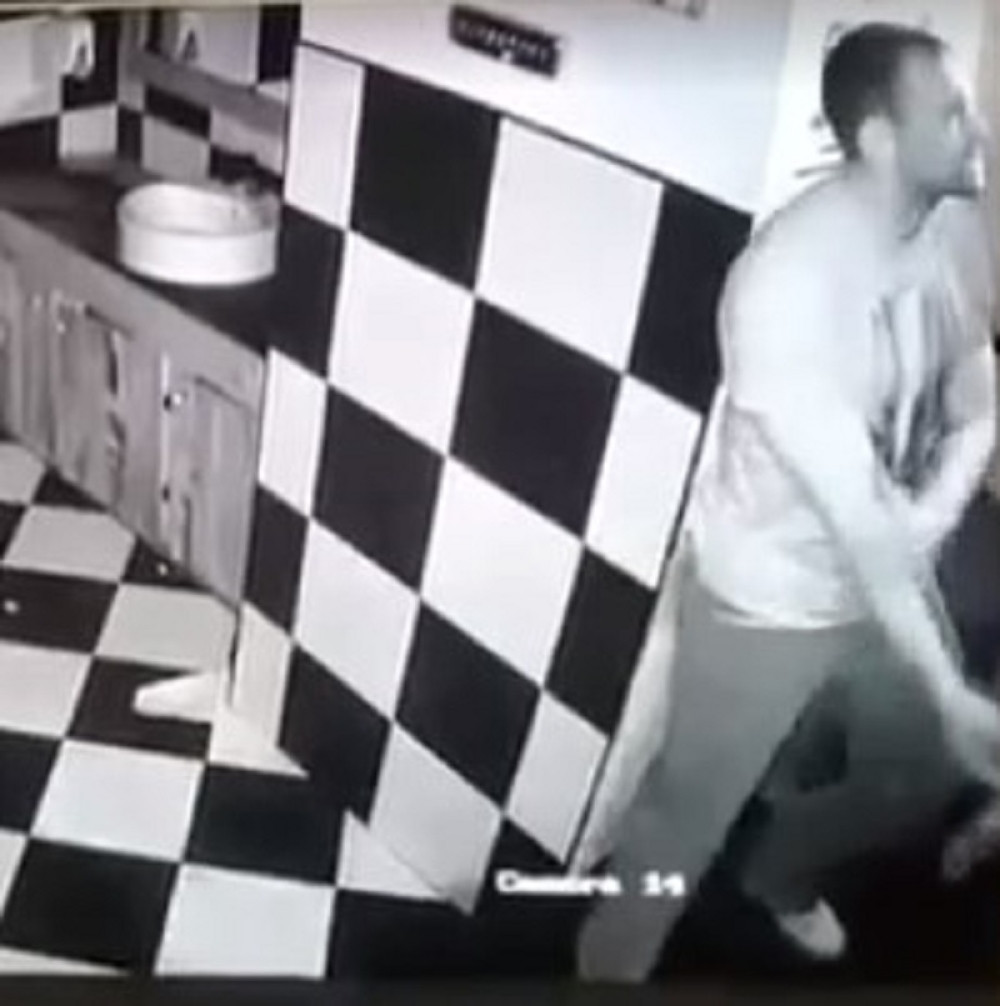 Bio je dovoljan jedan udarac da Dado siledžiju baci na pod i očita mu lekciju za ceo život (VIDEO)