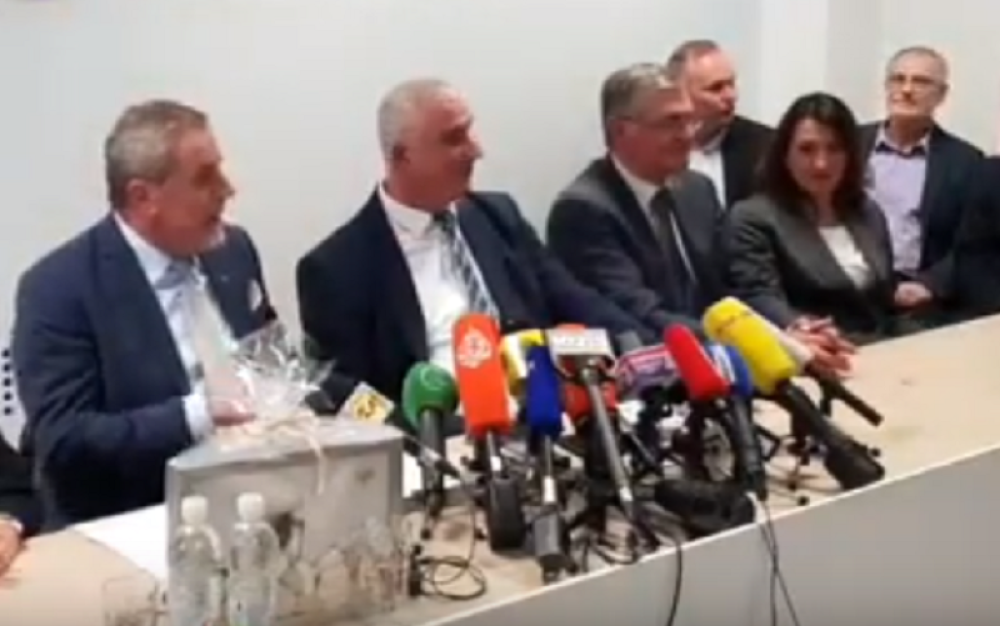 Članovi stranke su se ZGROZILI kad su čuli kako Bandić najstrašnije VREĐA NOVINARKE! (VIDEO)