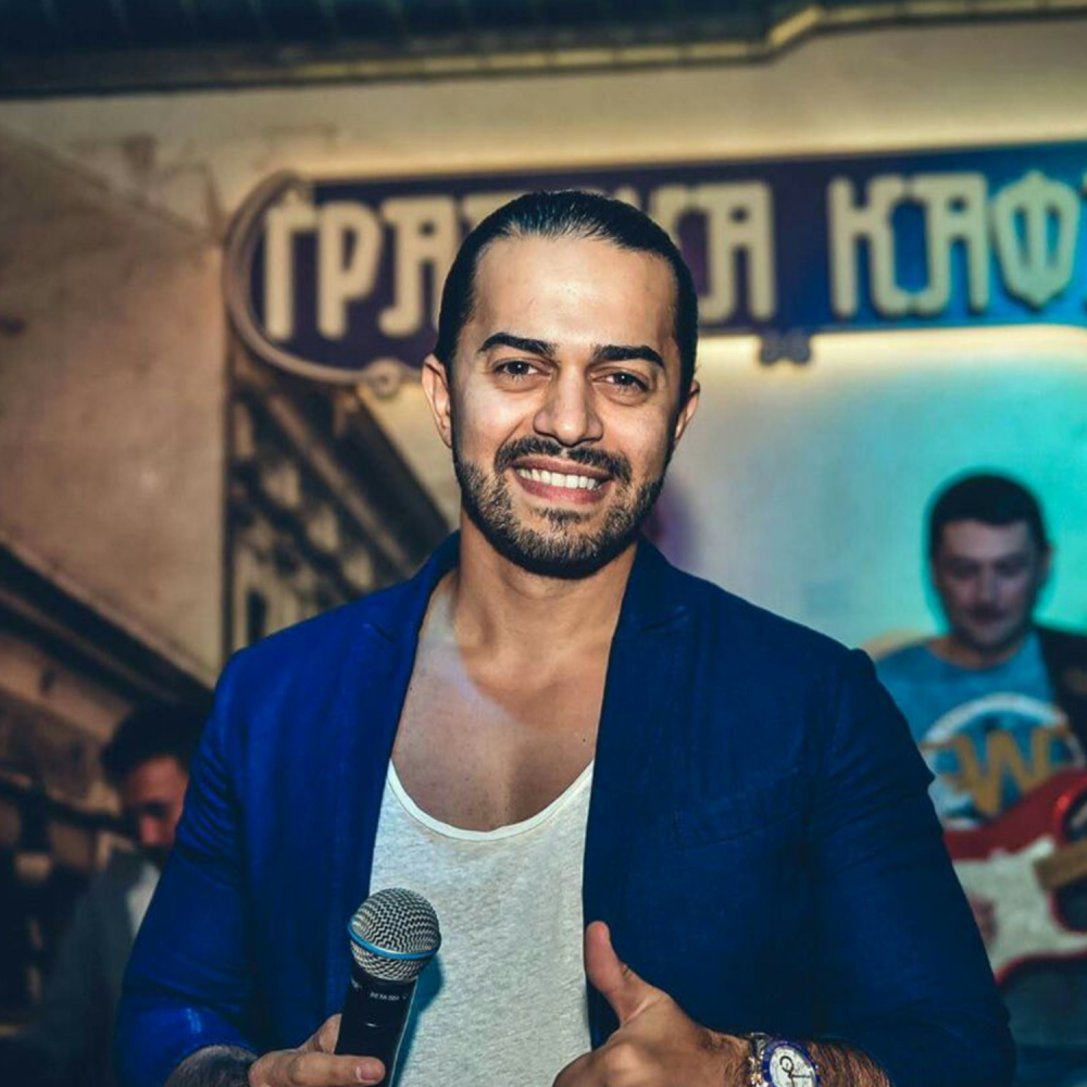 Adil sprema spektakl za fanove