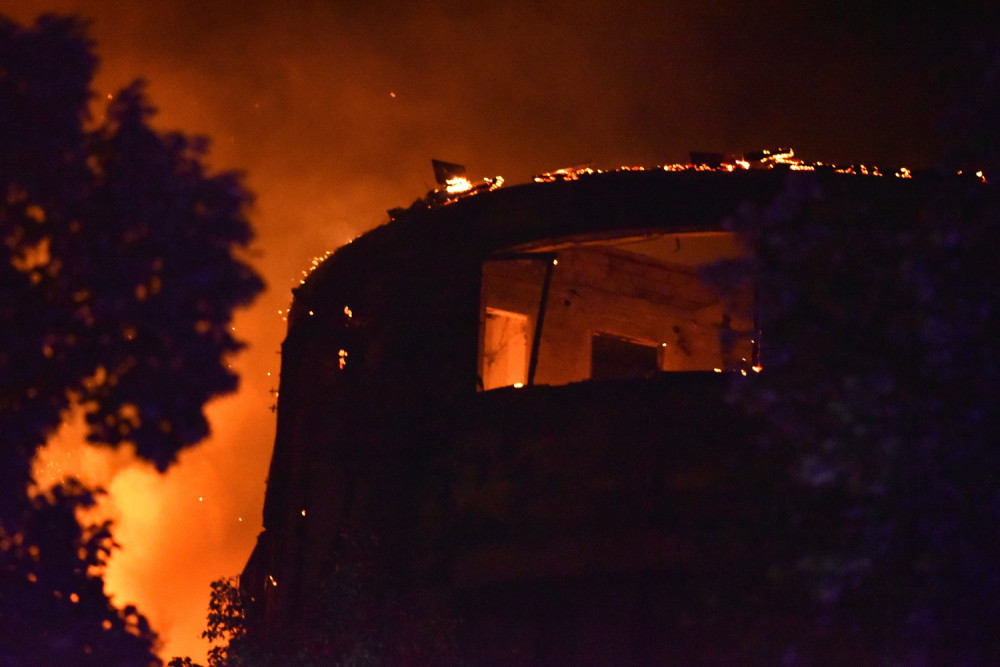 Najmanje 17 osoba poginulo, četvoro povređeno!