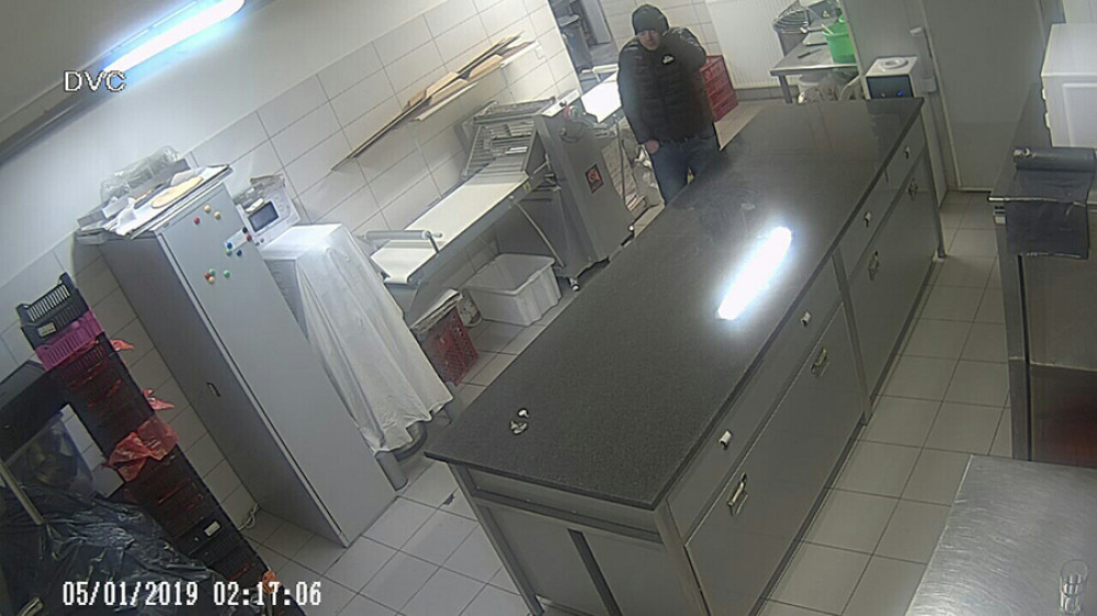 Lopov opljačkao pekaru Ostojića, porodici kojoj je SIN UBIJEN! (FOTO)