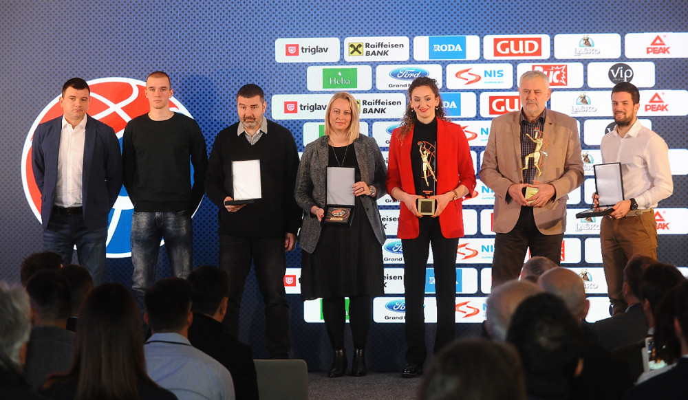 Jokić i Crvendakić obežili 2018, Nikola se zahvalio video porukom iz Denvera