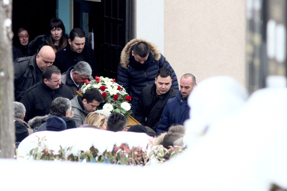 Nebojšu na večni počinak ispratili porodica i prijatelji, među njima i poznati srpski voditelj! (FOTO)