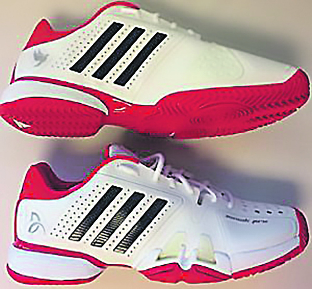 Mislim da niste razumeli, došao na trening SAMO U PATIKAMA! (FOTO)