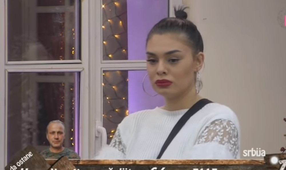 Poznati pevači u panici! Plaćali Mini Vrbaški za SE*S!