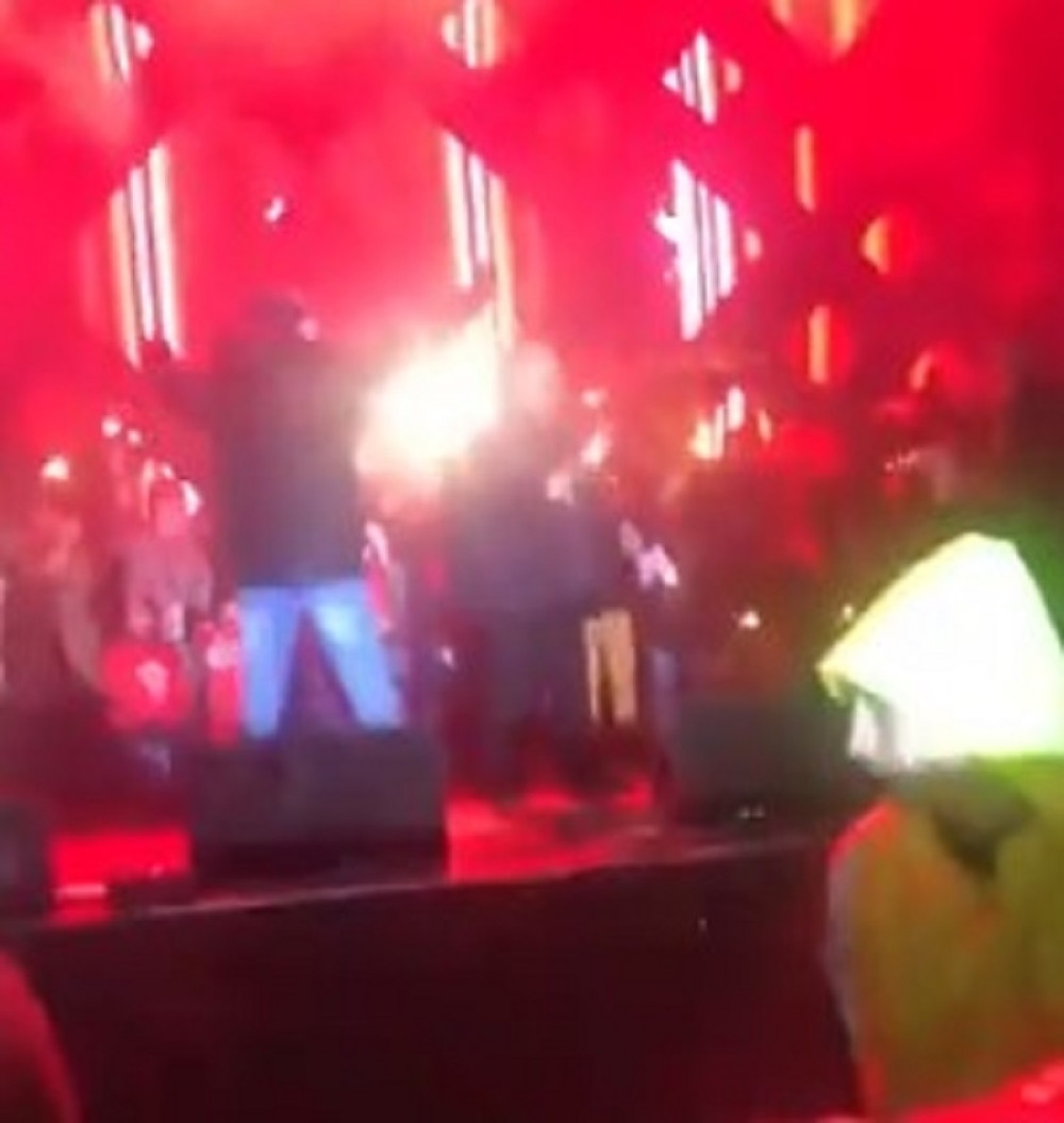 Gradonačelnik Adamović izboden na dobrotvornom skupu (FOTO+VIDEO)