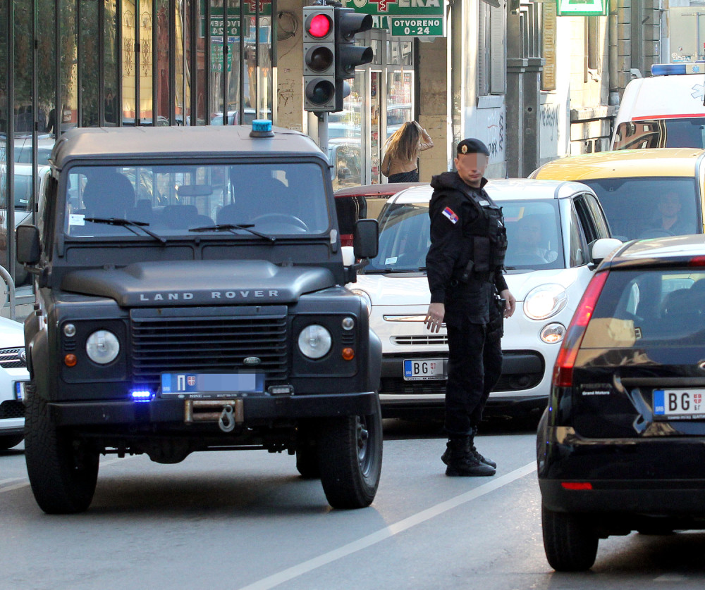 Njegovo telo ležalo na putu kod Rume sve dok ga prolaznici nisu našli!