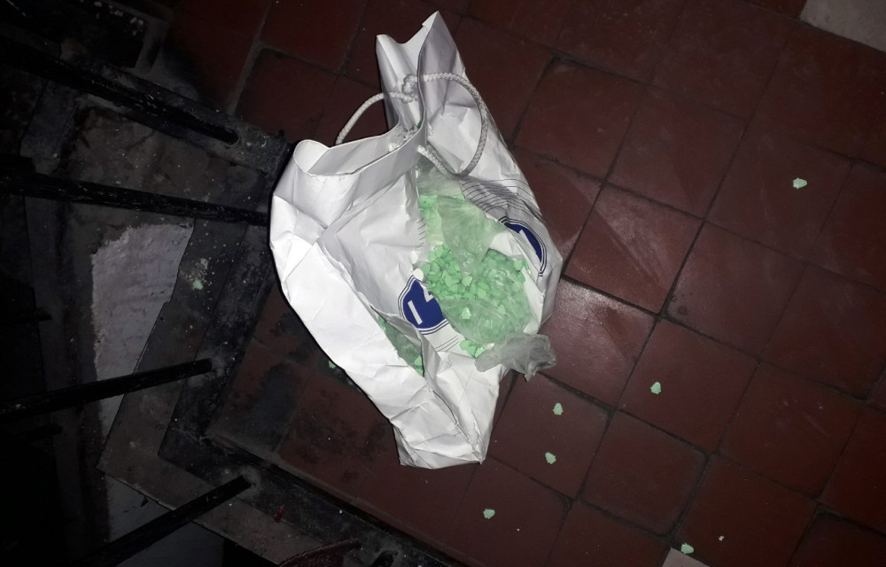 Napunio se ekserima i spidom, pa na neverovatan način pokušao da obmane policiju!