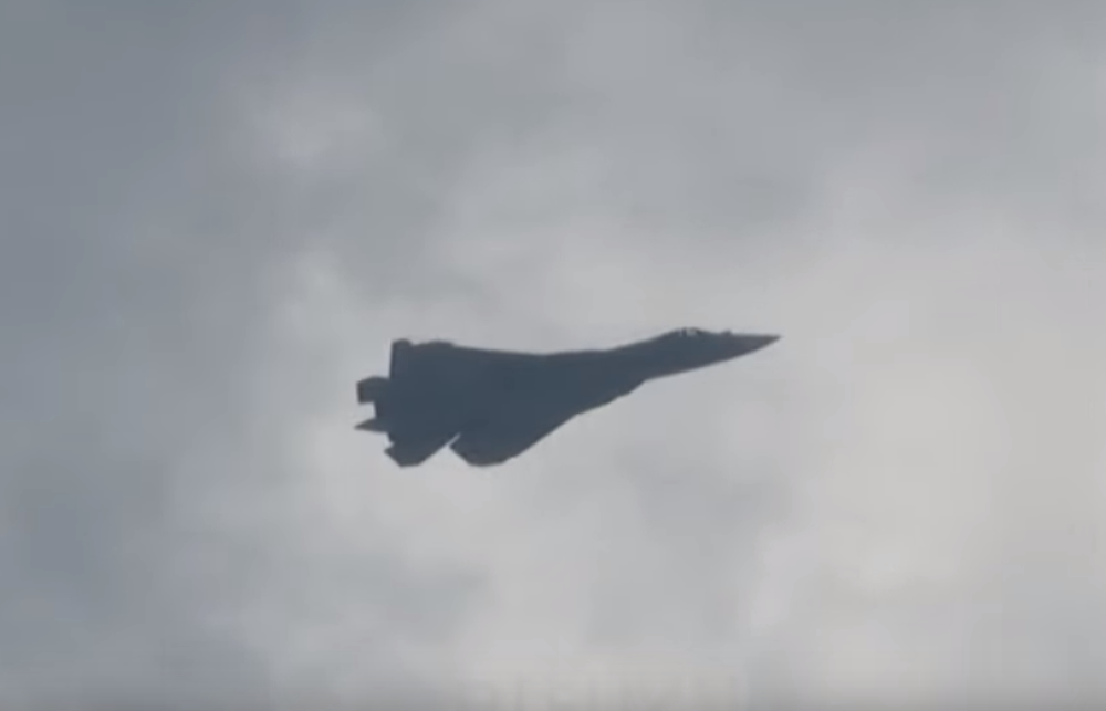 Na Krim sleću leteće zveri, imaju zadatak da BRZO UNIŠTE CILJ!