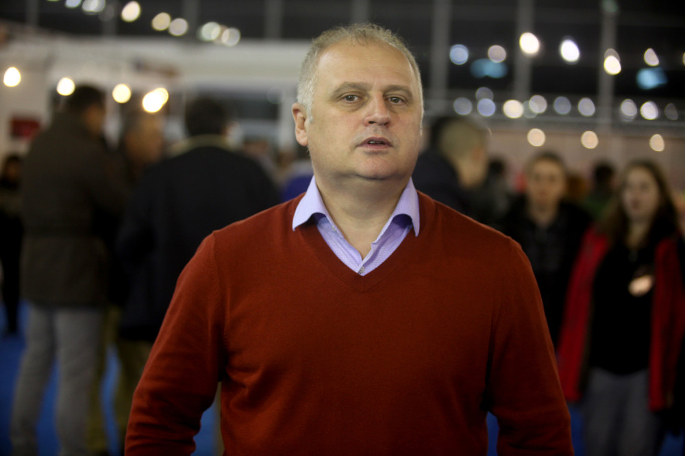 Vesić brutalno o licemerju organizatora upada na RTS!