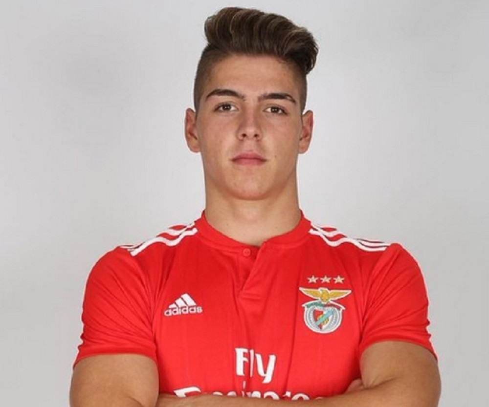 Benfika dovela JOŠ JEDNOG Srbina! Stigao sin ljubimca "grobara" (FOTO)