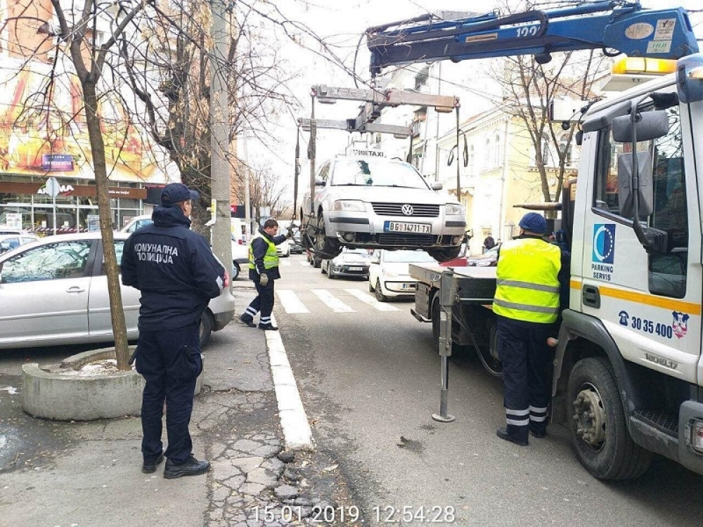 Danas privremeno oduzeto 5 automobila od nelegalnih taksista