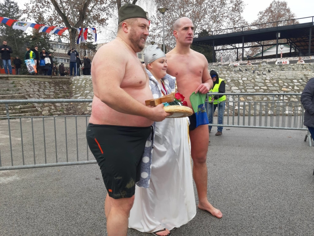 Imala je poseban razlog da pliva, a njene reči i suze posle pobede bole do srži! (FOTO)