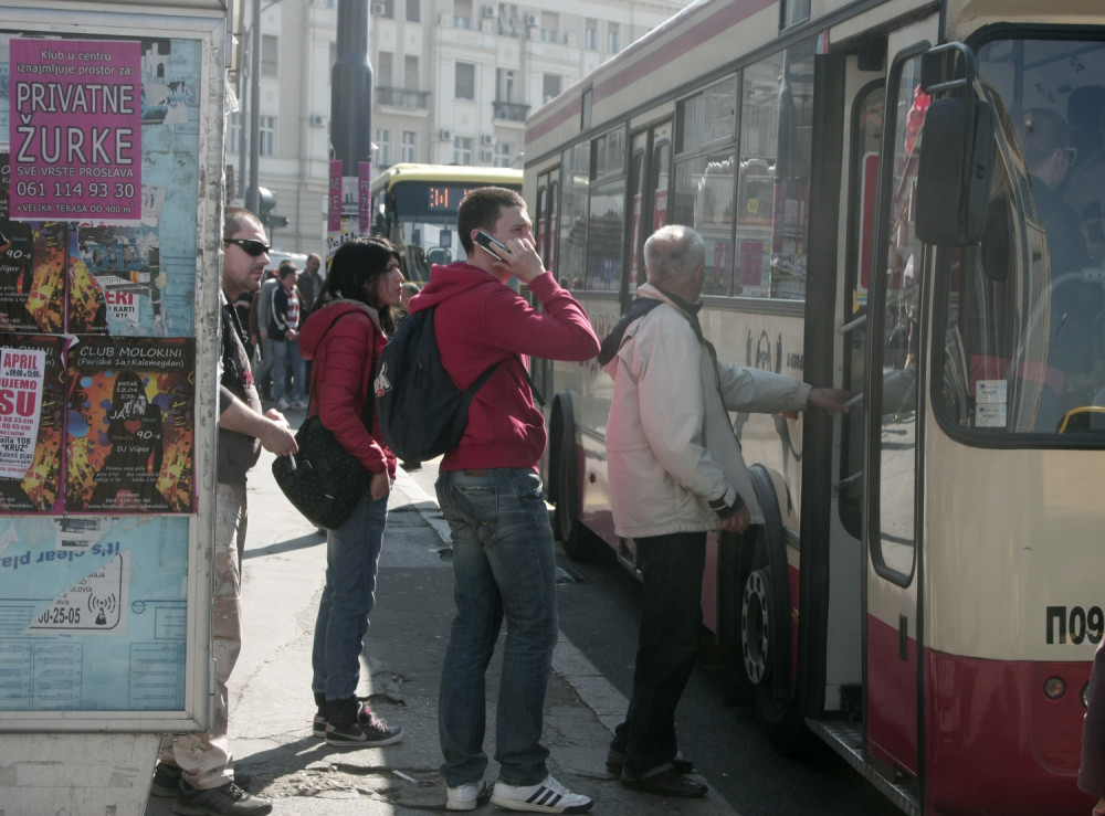 "Nasrnuo je na mene kao besan pas! Pijem bromazepame!" Putnici ispričali šta je radio pre nego što je nasrnuo na studentkinju