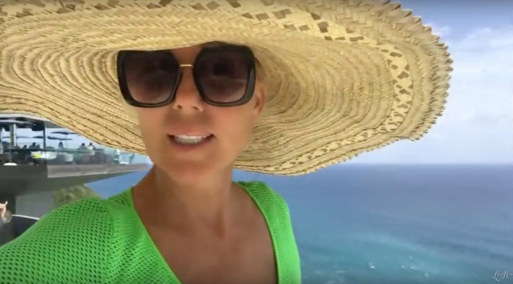 "Duge noge za igranje, vitko telo za gledanje": Golišava Lepa Brena podiže temperaturu!