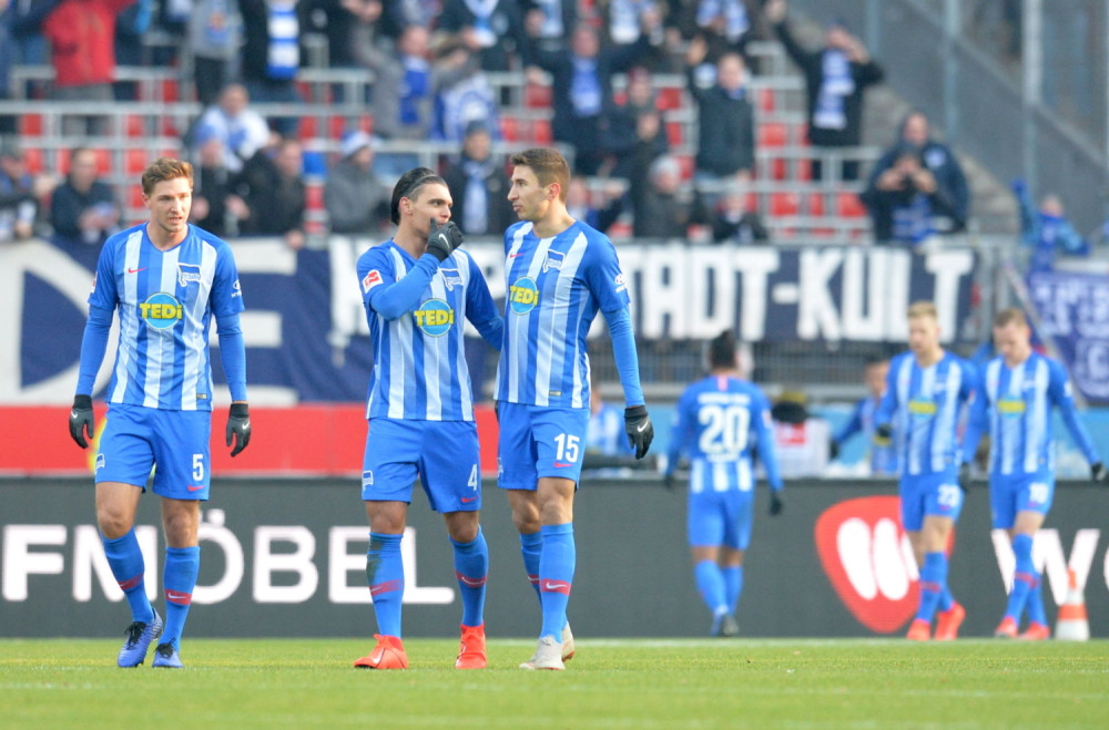 Ludnica u Bundesligi! Bajern propustio prvu meč loptu, Dortmund i dalje ima šansu! Gol Marka Grujića (VIDEO)
