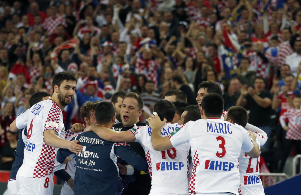 HRT pustio prilog sa SP u rukometu, u prvom planu USTAŠKA ZASTAVA!