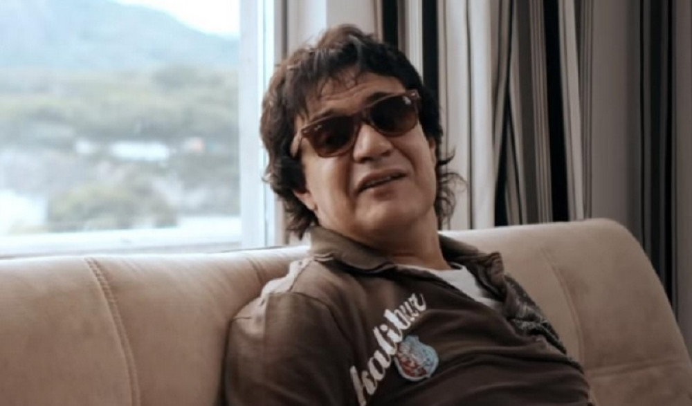 On je najveći PREVARANT u istoriji fudbala! Lagao, varao mafiju, nikad gol nije postigao, želeo je samo DEVOJKE I SEKS! (VIDEO)